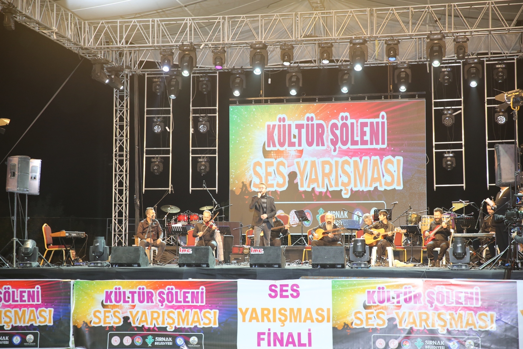 genclik-ve-spor-bakani-kasapoglu-rektorumuzun-juri-uyeligini-yaptigi-quotkultur-soleni-ve-ses-ya